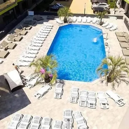 Mamaia Revo In Alezzi Beach Năvodari