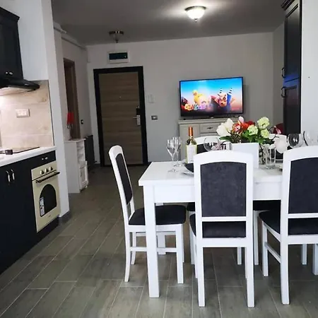 Appartement Mamaia Revo In Alezzi Beach