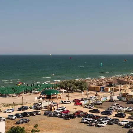 Mamaia Revo In Alezzi Beach Appartement Năvodari